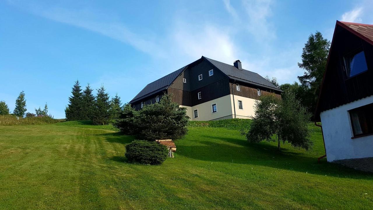 Chaloupka Slamenka Lodge Loučná pod Klínovcem
