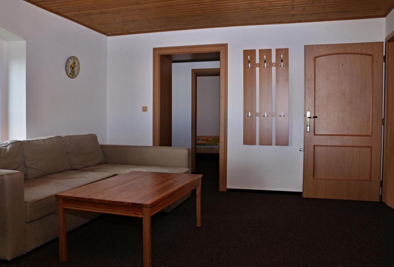 Chaloupka Slamenka Lodge *