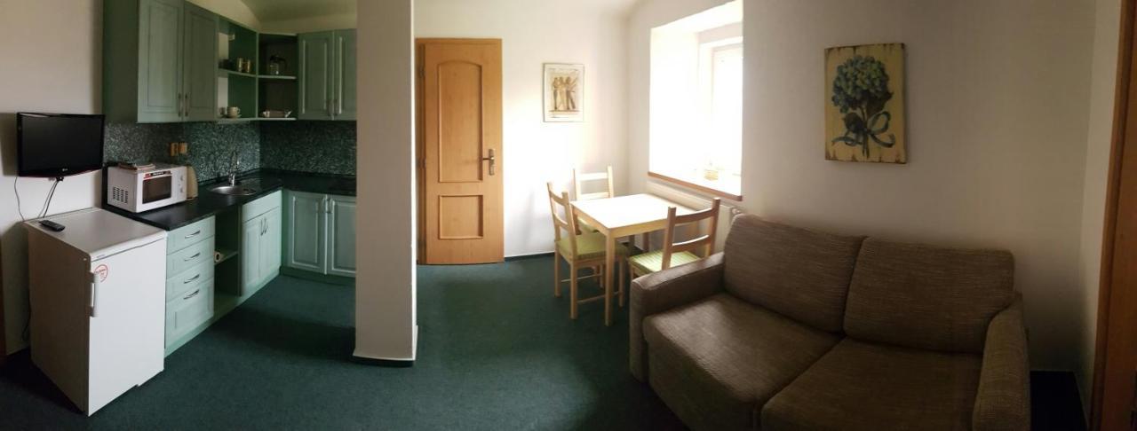 Lodge Chaloupka Slamenka Loucna pod Klinovcem