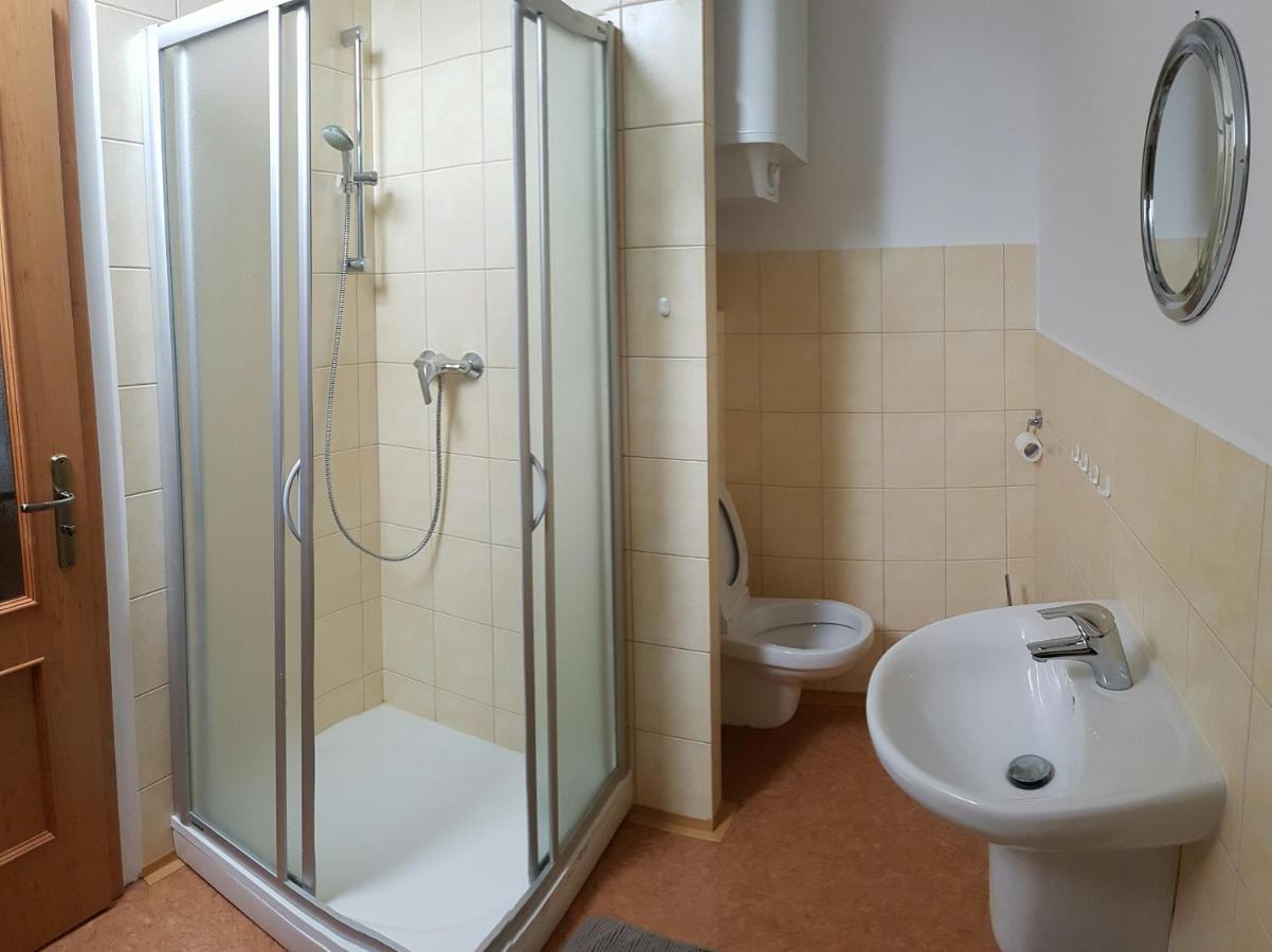 Lodge Chaloupka Slamenka Loucna pod Klinovcem